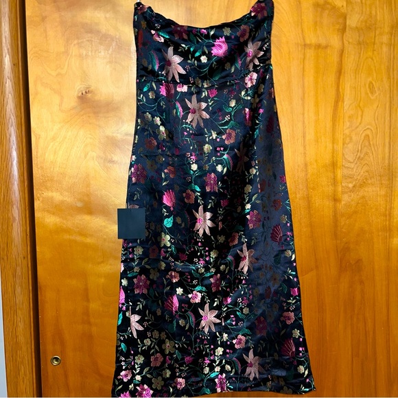 Lulus Make a Move Black Satin Floral Jacquard Strapless Midi Dress - Picture 8 of 8